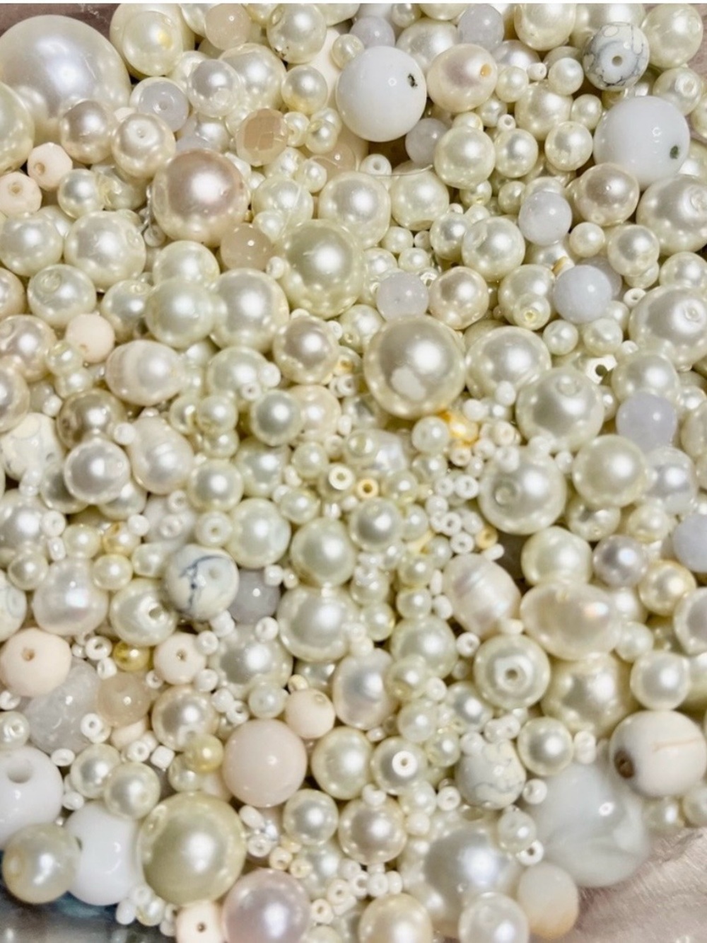 Loose Cream and Pearl Bead Mix